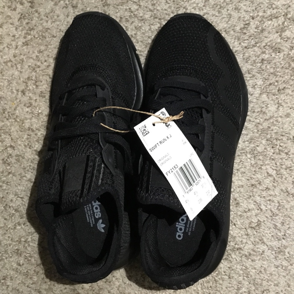 Adidas swift run shoes NWOB
